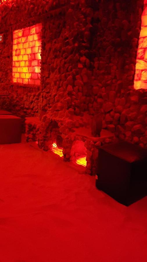 Riviera Valceana Bed & Breakfast Ramnicu Valcea Luaran gambar